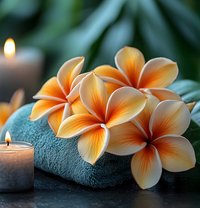Massage With Feeling and Healing - Masajista in Toronto