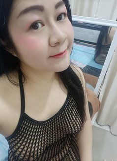 massage with fun full service - Masajista in Al Manama Photo 15 of 18