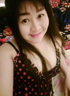 massage with fun full service - masseuse in Al Manama Photo 5 of 18