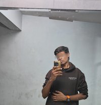 Massager Akash - Acompañantes masculino in Bangalore