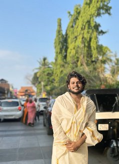 Massager Arif - Male escort in Hyderabad Photo 1 of 4