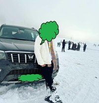 Massager & Escort for Female & Couple - Acompañantes masculino in New Delhi