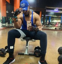 Massause7inch - Male escort in Nairobi