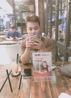 Massazboy Dubai - Male escort in Dubai Photo 7 of 11