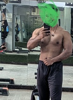 Masseur for Women (Ladies Only) - Male escort in Gurgaon Photo 1 of 1