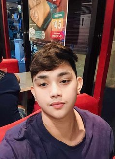 Masseur in town - Male escort in Manila Photo 5 of 6