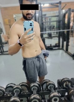 Masseur - Male escort in Mumbai Photo 1 of 4