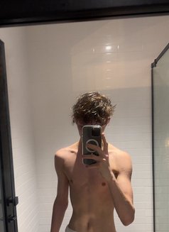 Masseur Patrick - Male escort in Riyadh Photo 6 of 8