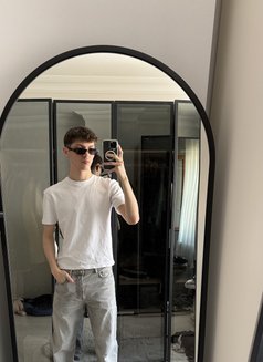 Masseur Patrick - Male escort in Riyadh Photo 10 of 10