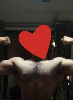 Masseur Pratik - Male escort in Mumbai Photo 2 of 5
