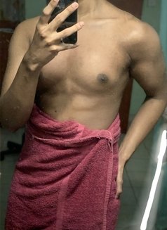 Masseuse Jake Is Back - Male escort in Colombo Photo 1 of 2