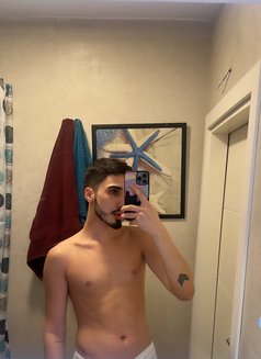 Massimi Dutty - Male escort in Amman Photo 10 of 14
