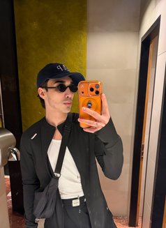 Massimi Dutty - Male escort in Belgrade Photo 11 of 13