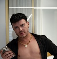 Massimo - Male escort in Dubai