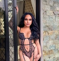 Massive Shooter Goddess - Transsexual escort in Singapore