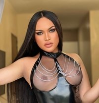 Massive Shooter Goddess - Transsexual escort in Singapore