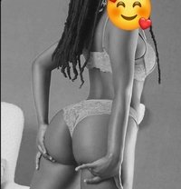 Massive squirts - escort in Chennai