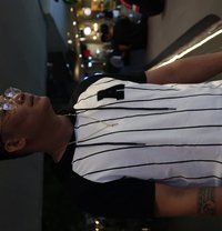 Massuer Shin Taru - Male escort in Manila Photo 1 of 7