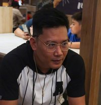Massuer Shin Taru - Male escort in Manila Photo 4 of 7