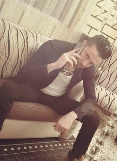 A man from the roots of Master - Acompañantes masculino in Beirut Photo 16 of 17