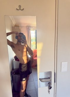 Master Carson - Male companion in Cape Town Photo 3 of 19