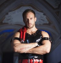 Master Giacon - Male dominatrix in Ibiza