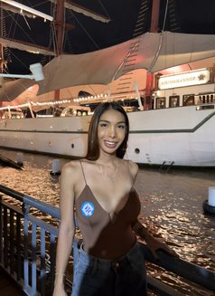 Master of every Mood, Mistress of Desire - Acompañantes transexual in Bangkok Photo 29 of 30