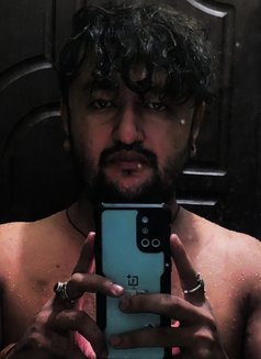 Master Raj - Acompañantes masculino in Kathmandu Photo 1 of 1