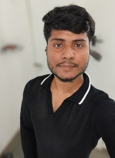 Master Rohan Video Call Service - Male escort in Kolkata Photo 16 of 24