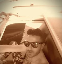 Master Straight Serious In short, a one- - Acompañantes masculino in Beirut