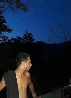 Master Top - Male escort in Colombo Photo 4 of 11