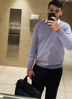 Master Vivek 7.5 inch - Male escort in New Delhi Photo 10 of 11