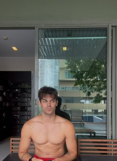 Mat - Male escort in Hong Kong Photo 3 of 8