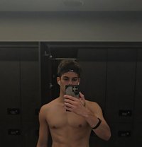 Mat - Male escort in Dubai