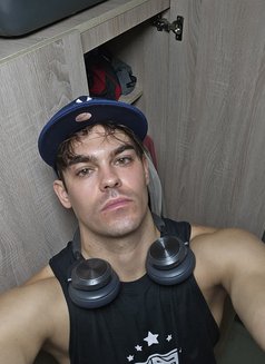 Mat - Male escort in Singapore Photo 3 of 4