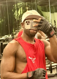 Mata - Male escort in Dubai Photo 2 of 6