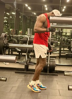 Mata - Male escort in Dubai Photo 3 of 6