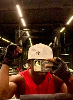 Mata - Male escort in Dubai Photo 4 of 6