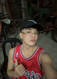 Meet & Camshow Available - Acompañantes masculino in Manila Photo 8 of 9
