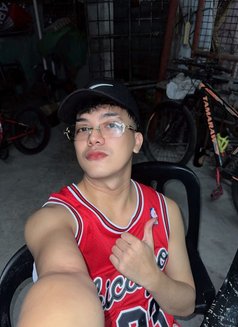 Meet & Camshow Available - Acompañantes masculino in Manila Photo 9 of 9