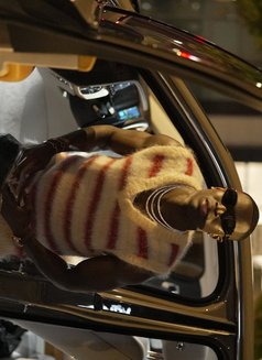 Mathew - Male companion in Dubai Photo 7 of 12