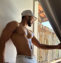 Mathias Escort Massage - Male escort in Dubai Photo 1 of 8