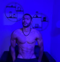 Mathias Escort Massage - Male escort in Dubai