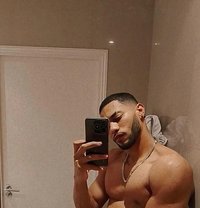 Mathias Escort Massage - Male escort in Dubai
