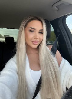 Matilda 🧡 - escort in Beirut Photo 2 of 14