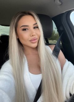 Matilda 🧡 - escort in Beirut Photo 5 of 14