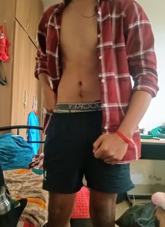 Matrixmaxia - Acompañantes masculino in New Delhi Photo 1 of 4
