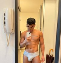 Matt Daie - Male escort in Naples