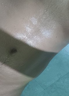 Matt - Male escort in Colombo Photo 3 of 3