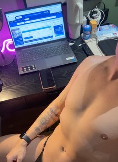 Matteo Ciconelli - Male escort in Athens Photo 8 of 11